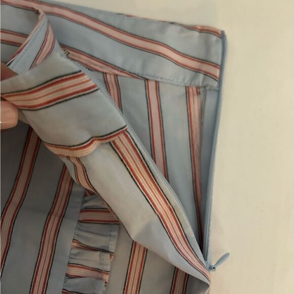 LOFT Light Blue Pink Striped Cotton Blend Ruffle Shorts Size 4 - Picture 4 of 9